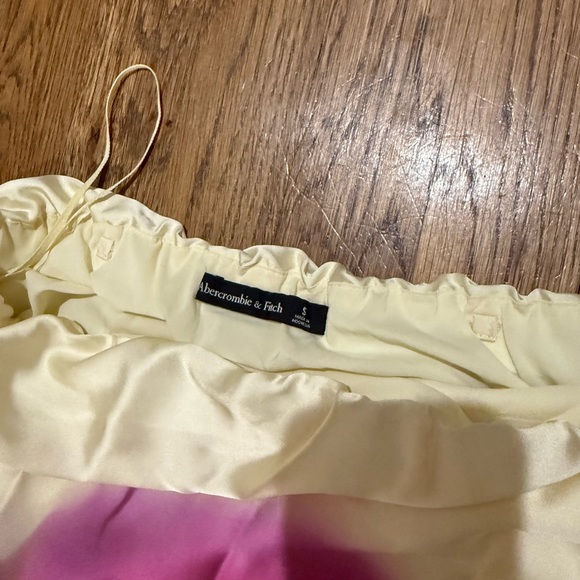 Abercrombie & Fitch Strapless Dress with Red and Purple Floral - Picture 4 of 4